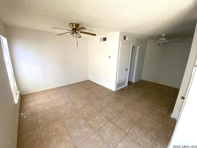 Image 4 of 23 For 10555 Starcrest