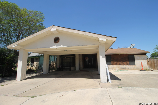 Image 4 of 23 For 3507 Fairmeadows