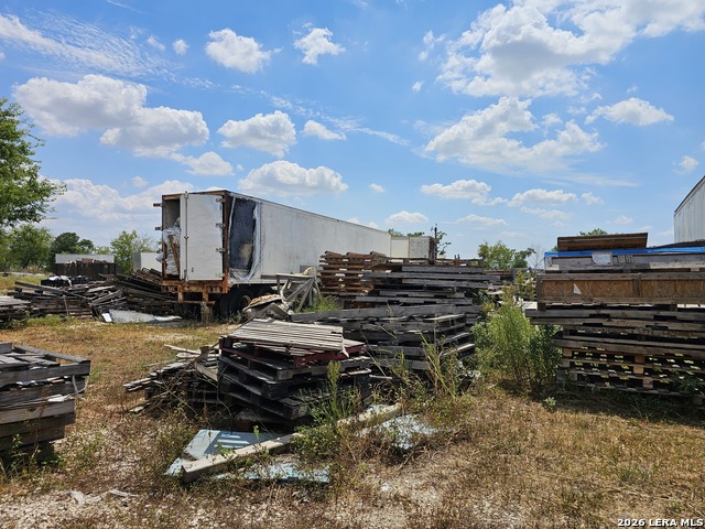 Listing photo id 18 for 8664 Quintana