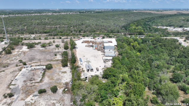 Listing photo id 3 for 8664 Quintana