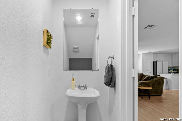 Image 11 of 28 For 14042 Wool Park