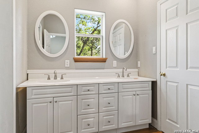 Image 35 of 68 For 19708 Nottingham