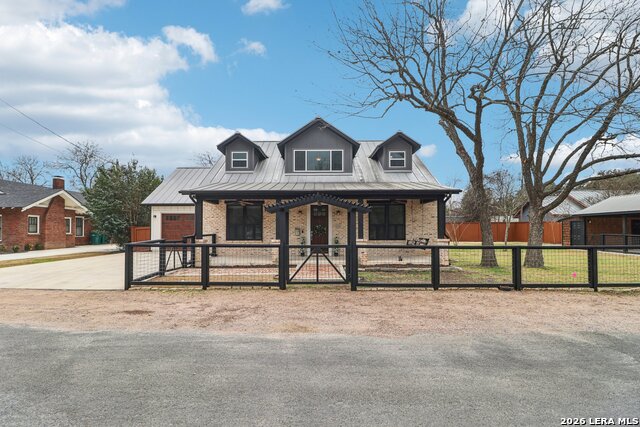 Details for 115 & 113 Evergreen E, Boerne, TX 78006