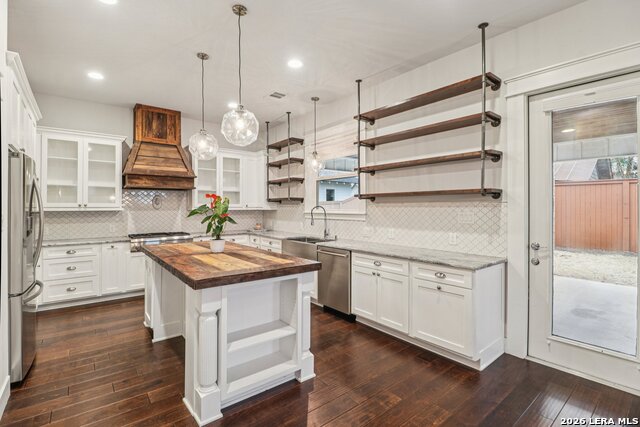 Image 11 of 60 For 115 & 113 Evergreen E