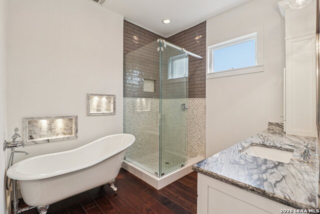 Image 19 of 60 For 115 & 113 Evergreen E