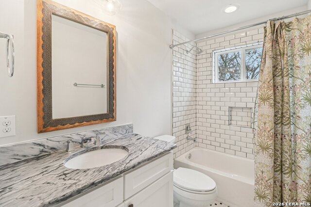 Image 26 of 60 For 115 & 113 Evergreen E