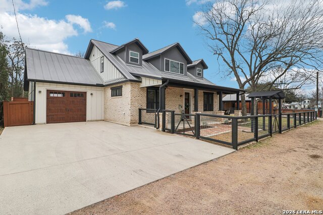 Image 3 of 60 For 115 & 113 Evergreen E