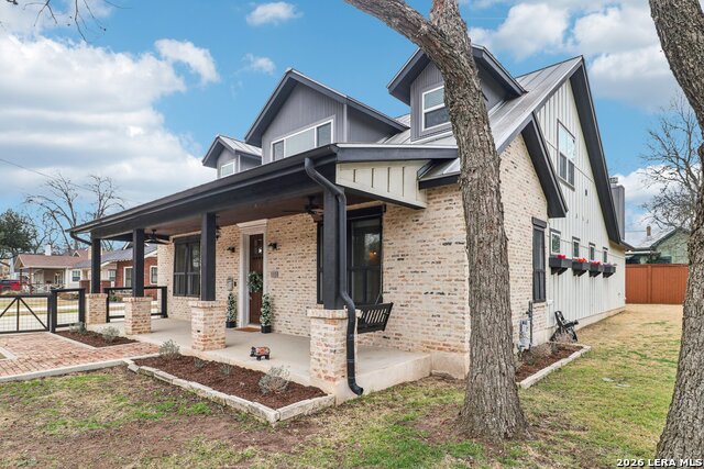 Image 40 of 60 For 115 & 113 Evergreen E