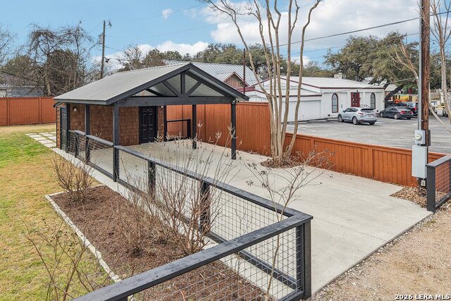 Image 45 of 60 For 115 & 113 Evergreen E