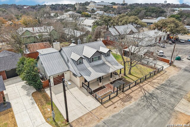 Image 48 of 60 For 115 & 113 Evergreen E