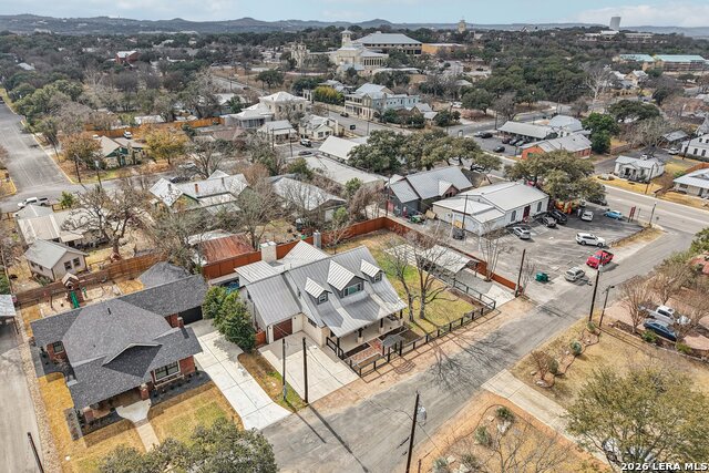 Image 49 of 60 For 115 & 113 Evergreen E