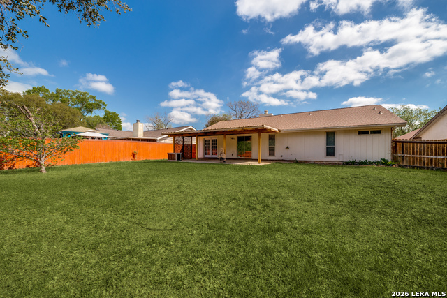 Image 12 of 13 For 5631 Timber Rail