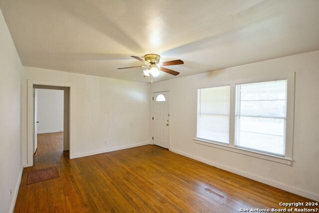 Image 9 of 21 For 303 Faust St E