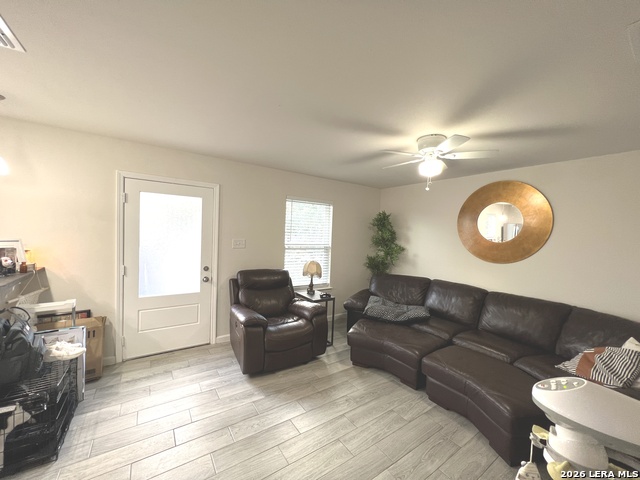 Image 4 of 10 For 1755 Live Oak