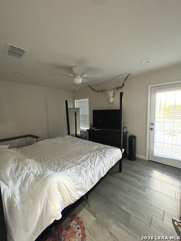 Image 6 of 10 For 1755 Live Oak