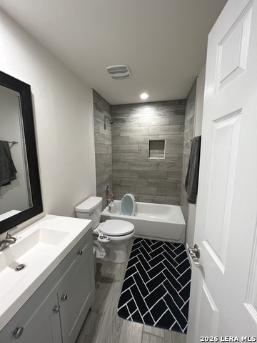 Image 8 of 10 For 1755 Live Oak