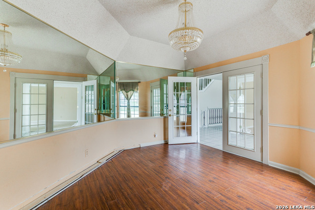 Image 14 of 34 For 3915 Creek Point