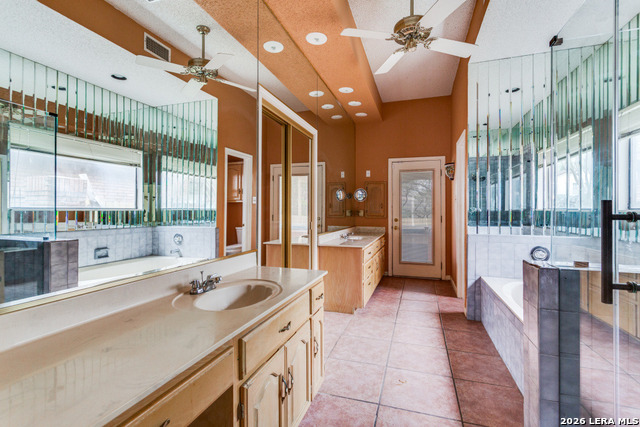 Image 17 of 34 For 3915 Creek Point