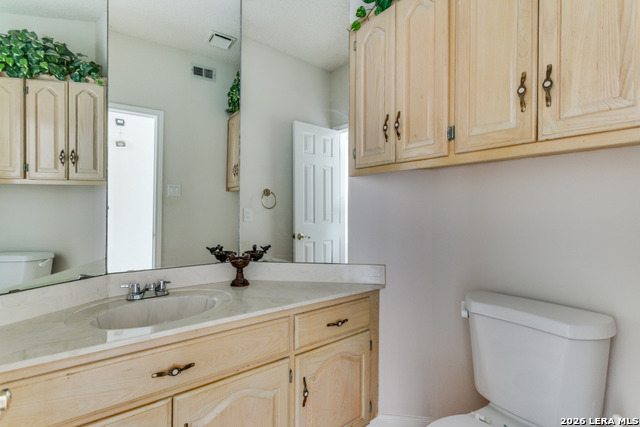 Image 19 of 34 For 3915 Creek Point