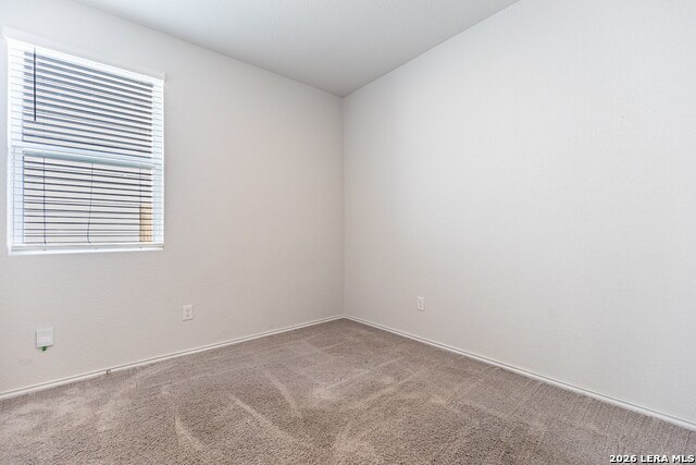 Image 20 of 31 For 5823 Hematite Rim