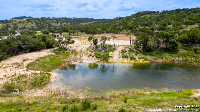 Image 10 of 25 For 340 Starview Cv W