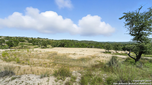 Image 18 of 25 For 340 Starview Cv W