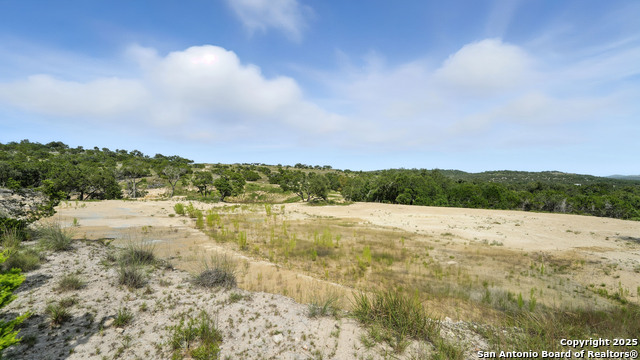 Image 19 of 25 For 340 Starview Cv W