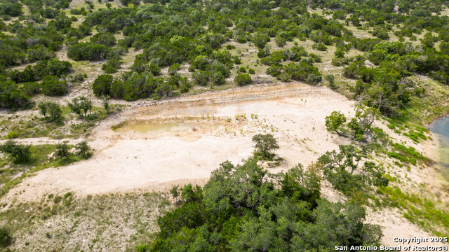 Image 24 of 25 For 340 Starview Cv W