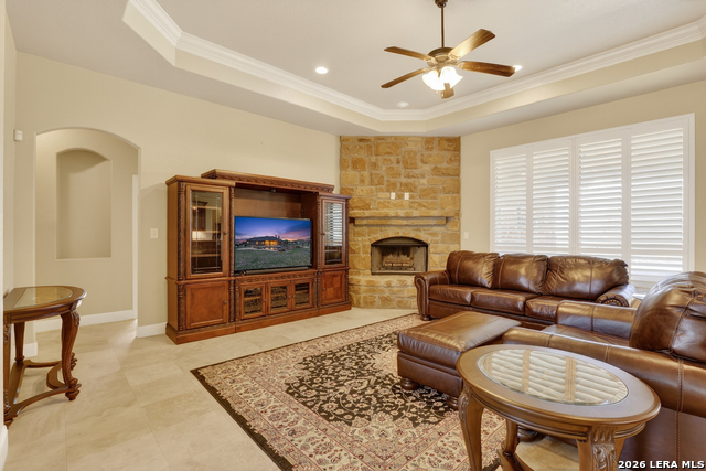 Image 22 of 40 For 121 Abrego Mount