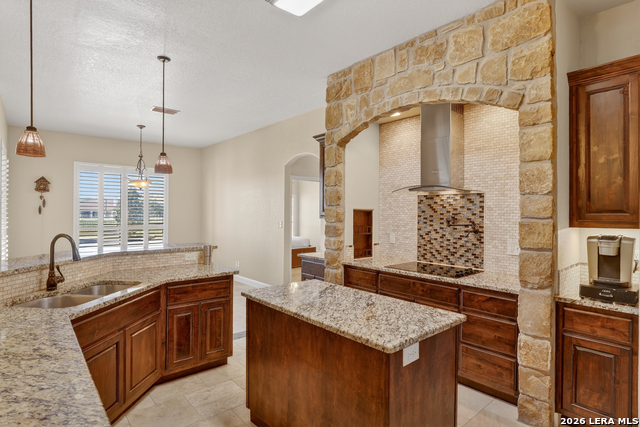 Image 25 of 40 For 121 Abrego Mount