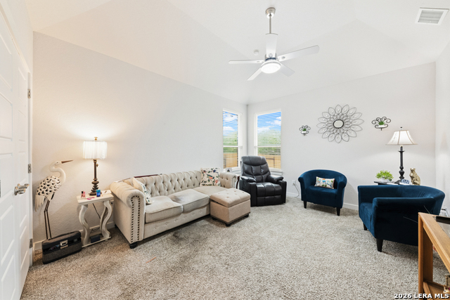 Image 14 of 33 For 825 Pader  