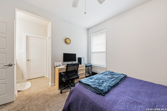 Image 22 of 33 For 825 Pader  