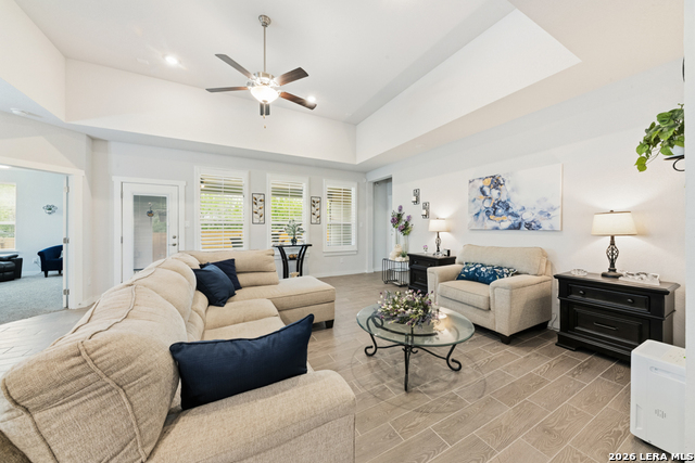 Image 5 of 33 For 825 Pader  