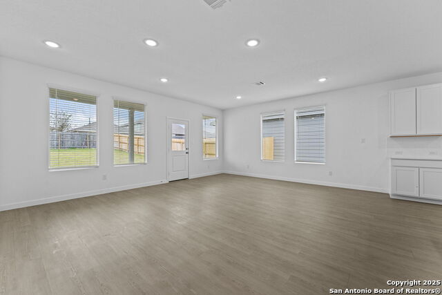 Image 15 of 21 For 473 Wolf Crest Blvd