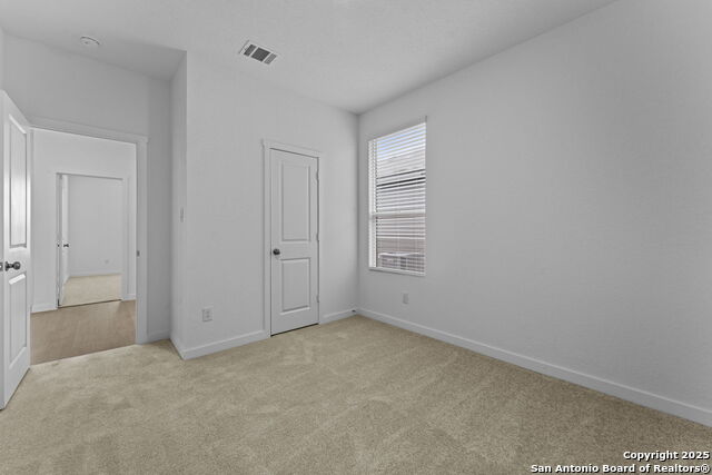 Image 4 of 21 For 473 Wolf Crest Blvd