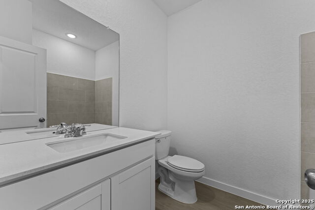 Image 5 of 21 For 473 Wolf Crest Blvd