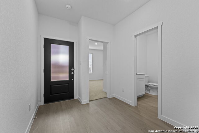 Image 6 of 21 For 473 Wolf Crest Blvd