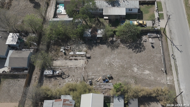 Image 3 of 8 For 810 Sherman  