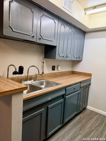 Image 7 of 17 For 170 De Chantle  107