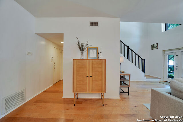 Image 14 of 38 For 138 Chichester