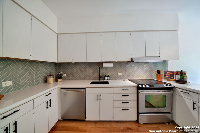 Image 18 of 38 For 138 Chichester