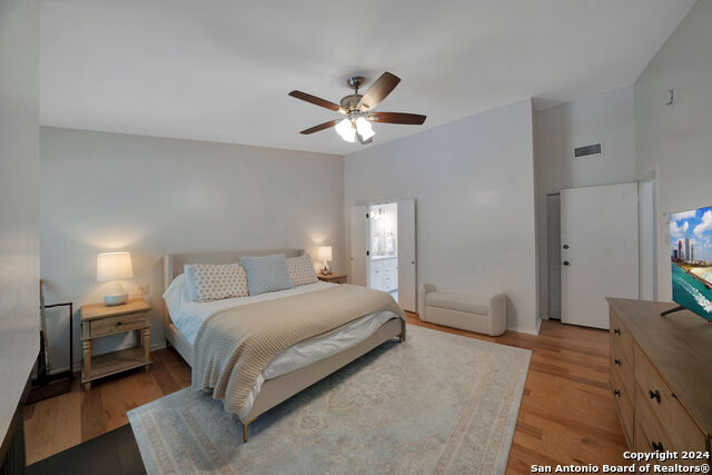 Image 32 of 38 For 138 Chichester