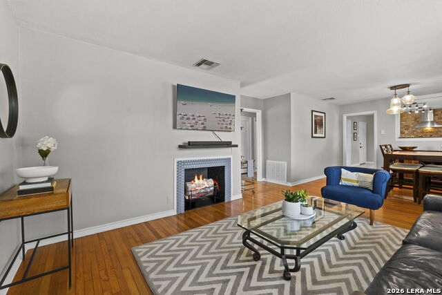 Image 10 of 28 For 114 Blakeley Dr