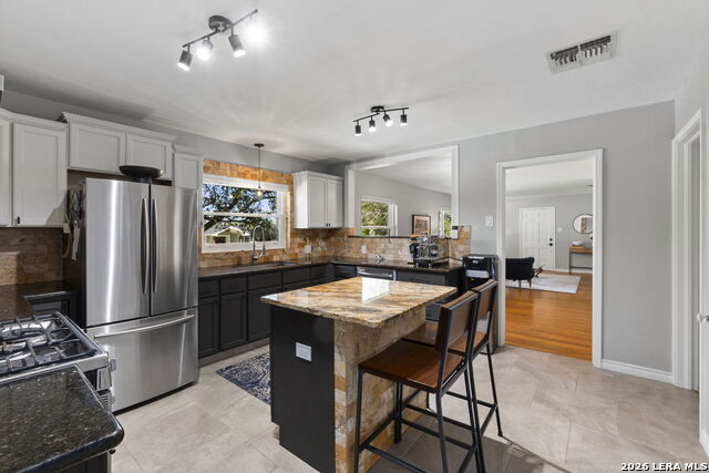 Image 13 of 28 For 114 Blakeley Dr