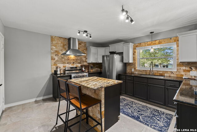 Image 14 of 28 For 114 Blakeley Dr