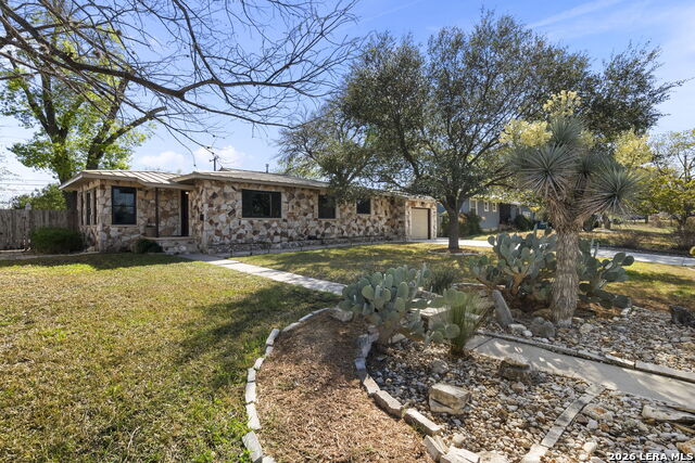 Image 5 of 28 For 114 Blakeley Dr