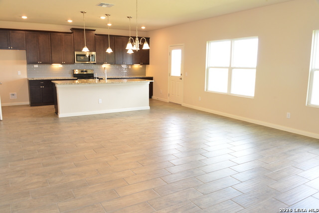 Image 6 of 20 For 741 Farmers Dell