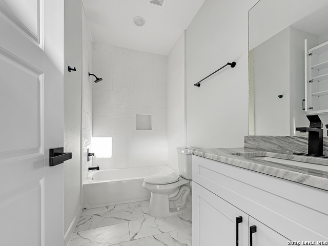 Image 18 of 24 For 2292 Waterfront Park