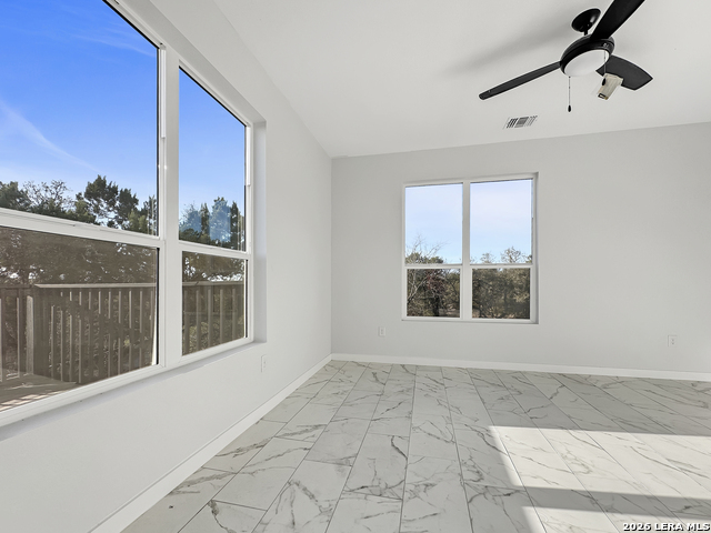 Image 19 of 24 For 2292 Waterfront Park