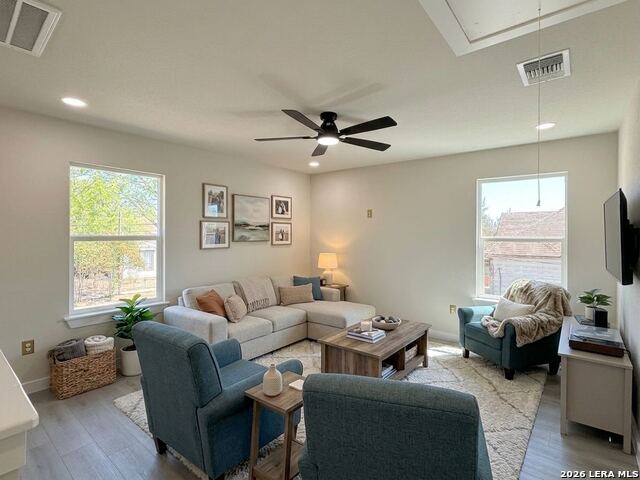 Listing photo id 23 for 1822 Monterey